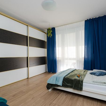 Superapart Grochowska 136, Very Close To The Mon Hospital On Saszerow Street Warszawa Exteriör bild